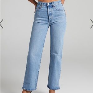 Levi’s Ribcage Straight Jeans (Tango Gossip)